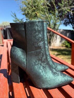 Women’s Block Heel Ankle Boots